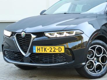 SPOTICAR Alfa Romeo Tonale 1.3t Phev Ti Navigatie | Apple Carplay/android Aut Tweedehands - Suv Plugin Hybrid Zwart - Eindhoven - 1200286479_4