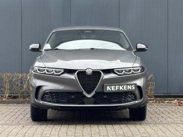 SPOTICAR Alfa Romeo Tonale 1.3t Phev 280pk Ti | Navigatie | Elektrische Achte Tweedehands - Suv Plugin Hybrid Grijs - Baarn - 1200287235_2