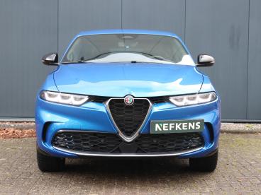 SPOTICAR Alfa Romeo Tonale 1.3t Phev 280pk Ti | Navigatie | Elektrische Achte Tweedehands - Suv Plugin Hybrid Blauw - Baarn - 1200287297_2