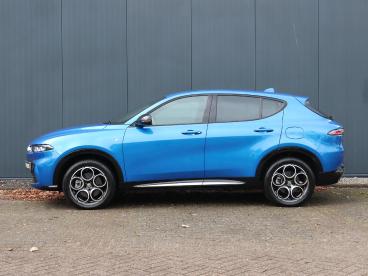 SPOTICAR Alfa Romeo Tonale 1.3t Phev 280pk Ti | Navigatie | Elektrische Achte Tweedehands - Suv Plugin Hybrid Blauw - Baarn - 1200287297_3