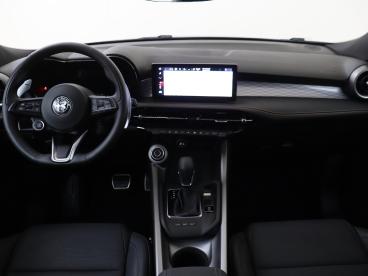 SPOTICAR Alfa Romeo Tonale 1.3t Phev 280pk Veloce | Panoramadak | Leder | Sto Tweedehands - Suv Plugin Hybrid Zwart - Den Haag - 1200288622_5