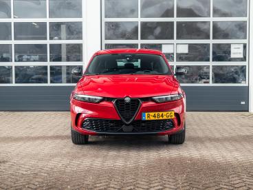 SPOTICAR Alfa Romeo Tonale 1.5 Turbo 168pk Hybrid Sprint | Clima | Adapt. Cru Tweedehands - Suv Hybride Rood - Waddinxveen - 1200289947_2