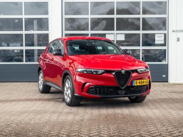 SPOTICAR Alfa Romeo Tonale 1.5 Turbo 168pk Hybrid Sprint | Clima | Adapt. Cru Tweedehands - Suv Hybride Rood - Waddinxveen - 1200289947_3