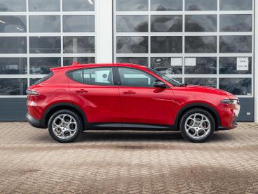 SPOTICAR Alfa Romeo Tonale 1.5 Turbo 168pk Hybrid Sprint | Clima | Adapt. Cru Tweedehands - Suv Hybride Rood - Waddinxveen - 1200289947_4