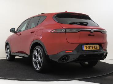SPOTICAR Alfa Romeo Tonale 1.3t Phev Veloce Tweedehands - Suv Plugin Hybrid Rood - Den Haag - 1200292613_4