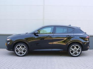 SPOTICAR Alfa Romeo Tonale 1.3t Phev Sprint Achteruitrijcamera | Navigatie | Tweedehands - Suv Plugin Hybrid Zwart - De Meern - 1200298760_2