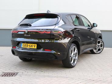 SPOTICAR Alfa Romeo Tonale 1.3t Phev Sprint | Navigatie | Apple Carplay/andro Tweedehands - Suv Plugin Hybrid Zwart - De Meern - 1200300861_3