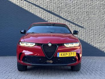 SPOTICAR Alfa Romeo Tonale 1.3t Phev Veloce Elektrisch Tot 80km Wltp Range | Tweedehands - Suv Plugin Hybrid Rood - Hengelo - 1200302706_2