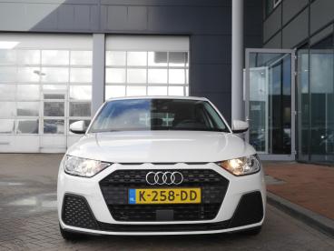 SPOTICAR Audi A1 Sportback 25 Tfsi Pro Line | Carplay | Navigatie | Cruise Co Tweedehands - Hatchback Benzine Wit - Sneek - 1200303503_2