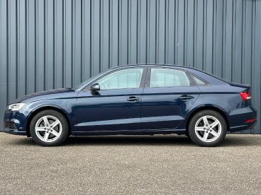 SPOTICAR Audi A3 Limousine 30 Tfsi 116pk Pro Line I Nl Auto I All S Tweedehands - Sedan Benzine Blauw - Ruurlo - 1200292523_2