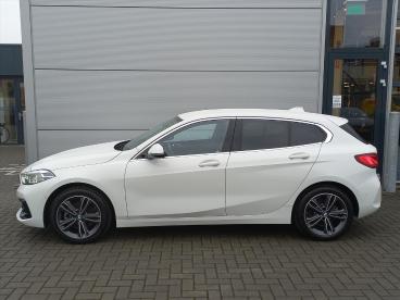 SPOTICAR Bmw Serie 1 (f40) 116i Executive Sportline | Climate Control | Tweedehands - Hatchback Benzine Wit - Elst - 1200285096_3