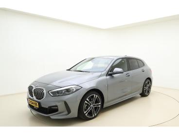 SPOTICAR Bmw Serie 1 18i Executive Automaat | M Pakket Interieur & Exte Tweedehands - Hatchback Benzine Grijs - Leeuwarden - 1200292574_1