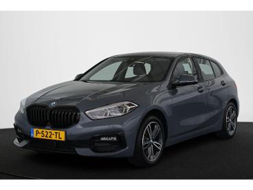 SPOTICAR Bmw Serie 1 18i Executive Sport Line Stoelverwarming Trekhaak Tweedehands - Hatchback Benzine Grijs - Mijdrecht - 1200293725_1