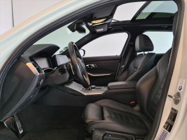 SPOTICAR Bmw Serie 3 Touring (g21) 320i 184pk High Executive M-pakket A Tweedehands - Stationwagen Benzine Wit - Heemskerk - 1200274382_3