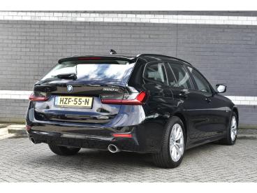 SPOTICAR Bmw Serie 3 Touring 320e / 93% Soh / Phev / Sportstoelen / Sto Tweedehands - Stationwagen Plugin Hybrid Zwart - Mijdrecht - 1200283520_2