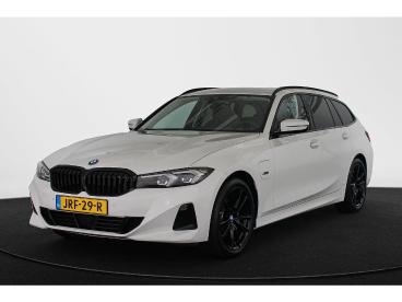 SPOTICAR Bmw Serie 3  Tweedehands - Stationwagen Plugin Hybrid Wit - Mijdrecht - 1200285266_1