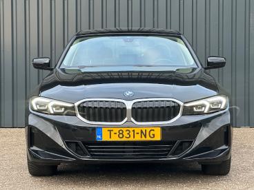 SPOTICAR Bmw Serie 3 (g20) 320e 204pk Plug-in-hybride | Soh 94% | Clima Tweedehands - Sedan Plugin Hybrid Zwart - Elst - 1200287004_2