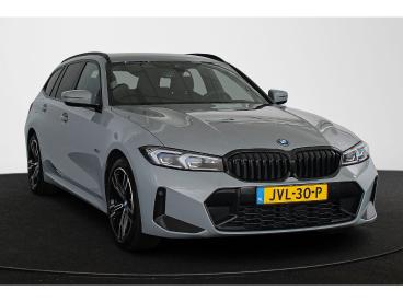 SPOTICAR Bmw Serie 3 Touring 320e M Sport Achteruitrijcamera Head-up St Tweedehands - Stationwagen Plugin Hybrid Grijs - Mijdrecht - 1200295155_2
