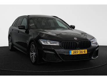 SPOTICAR Bmw Serie 5 Touring 530e M Sport Panoramadak Laser Harman Kard Tweedehands - Stationwagen Plugin Hybrid Zwart - Mijdrecht - 1200283629_2