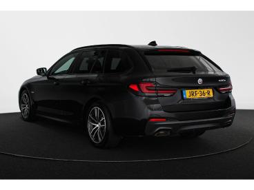 SPOTICAR Bmw Serie 5 Touring 530e M Sport Panoramadak Laser Harman Kard Tweedehands - Stationwagen Plugin Hybrid Zwart - Mijdrecht - 1200283629_4