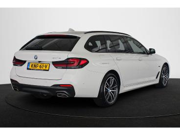 SPOTICAR Bmw Serie 5 Touring 530e M Sport Trekhaak Adaptieve Cruise Con Tweedehands - Stationwagen Plugin Hybrid Wit - Mijdrecht - 1200296884_3
