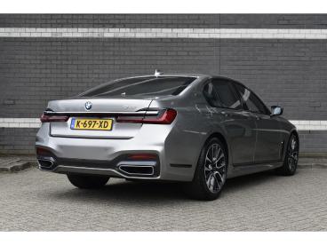 SPOTICAR Bmw Serie 7 45e High Executive / 93% Soh / M-sport / Schuifdak Tweedehands - Sedan Plugin Hybrid Grijs - Mijdrecht - 1200283525_2