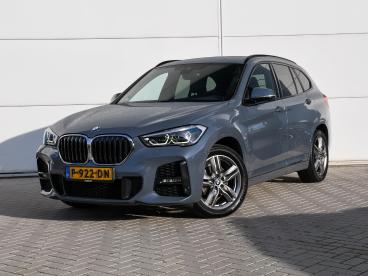 SPOTICAR Bmw X1 High Executive Sdrive18i 140pk Automaat Half-leder Tweedehands - Suv Benzine Grijs - Roermond - 1200283024_1