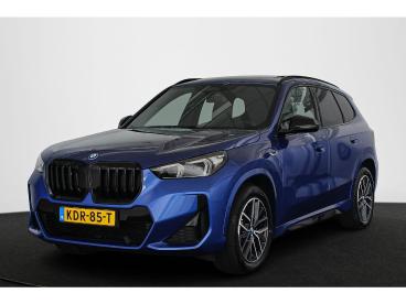 SPOTICAR Bmw X1 Xdrive30e M Sport Panoramadak Keyless Harman Kardo Tweedehands - Suv Plugin Hybrid Blauw - Mijdrecht - 1200290090_1