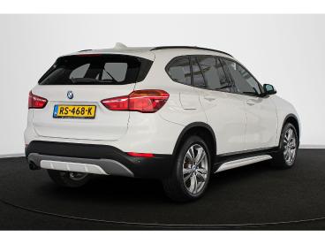 SPOTICAR Bmw X1 Sdrive18i Executive Sport Line Panoramadak Trekhaa Tweedehands - Suv Benzine Wit - Mijdrecht - 1200301808_3