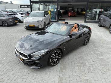 SPOTICAR Bmw Z4 Roadster Sdrive20i High Executive 197pk | Automaat Tweedehands - Cabriolet Benzine Zwart - Emmeloord - 1200303561_1