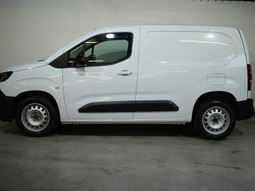 SPOTICAR Citroën Berlingo 1.5 Bluehdi 100 S&s L1 | Camera | Carplay | E.c.c. Tweedehands - Bedrijfswagen Diesel Wit - Alphen Aan Den Rijn - 1200275480_2