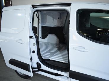 SPOTICAR Citroën Berlingo 1.5 Bluehdi 100 S&s L1 | Camera | Carplay | E.c.c. Tweedehands - Bedrijfswagen Diesel Wit - Alphen Aan Den Rijn - 1200275480_4