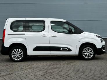 SPOTICAR Citroën Berlingo 130 Pk Feel Automaat | Navigatie | Parkeersensoren Tweedehands - Mpv Benzine Wit - Doetinchem - 1200291965_4
