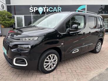 SPOTICAR Citroën Berlingo Shine 1.2 Turbo130 S&s Eat8 Automaat Head Up Displ Tweedehands - Mpv Benzine Zwart - Krimpen Aan Den Ijssel - 1200296806_1