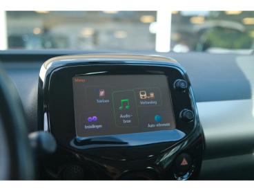 SPOTICAR Citroën C1 Vti 68 Shine Automaat Lichtmetalen Velgen | Touchs Tweedehands -  Benzine Rood - 's-gravenzande - 1200276159_5