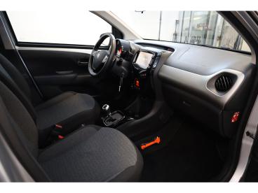 SPOTICAR Citroën C1 Vti 68 Shine Automaat/etg Navigatie | Climate Cont Tweedehands -  Benzine Grijs - 's-gravenzande - 1200295266_4