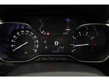 SPOTICAR Citroën C3 1.2 Puretech Max | Navigatie | 17" Lichtmetalen Ve Tweedehands -  Benzine Zwart - Sneek - 1200282168_4