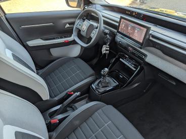 SPOTICAR Citroën C3 Max 1.2 Turbo 100pk | Clima | Navi | Apple Carplay Tweedehands -  Benzine Grijs - Dordrecht - 1200282806_3