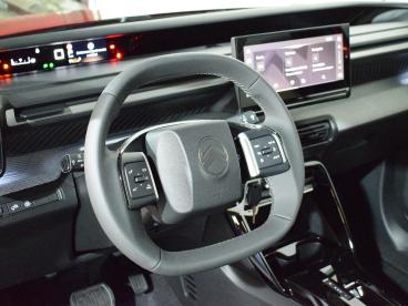 SPOTICAR Citroën C3 Aircross 1.2 Hybrid 136 Max | Navigatie | Carplay | Achteru Tweedehands - Suv Hybride Rood - Alphen Aan Den Rijn - 1200276300_5