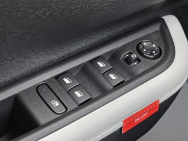 SPOTICAR Citroën C3 Aircross 1.2 Hybrid 145pk Max Tweedehands - Suv Hybride Groen - Velp - 1200288156_5