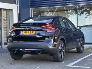 SPOTICAR Citroën C4 1.2 Puretech 130pk Feel Pack | Automaat | Parkeerc Tweedehands - Suv Benzine Zwart - Emmeloord - 1200258961_2