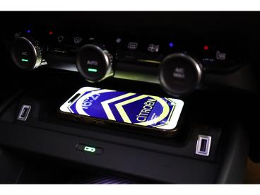 SPOTICAR Citroën C4 Pt 130 Shine Automaat-8 Panoramadak | Hifi | Adapt Tweedehands - Suv Benzine Rood - 's-gravenzande - 1200301741_5