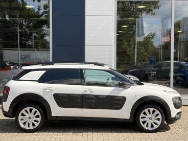 SPOTICAR Citroën C4 Cactus 1.2 Puretech Feel Navigatie | Airconditioning | Cr Tweedehands - Suv Benzine Wit - Arnhem - 1200298833_3