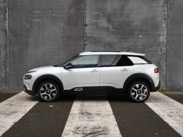 SPOTICAR Citroën C4 Cactus Shine 1.2 Puretech 110pk Automaat Pano | 17''lm | Tweedehands - Suv Benzine Wit - Sittard - 1200303039_3