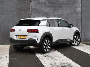 SPOTICAR Citroën C4 Cactus Shine 1.2 Puretech 110pk Automaat Pano | 17''lm | Tweedehands - Suv Benzine Wit - Sittard - 1200303039_5