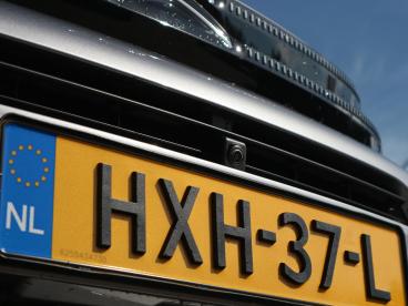 SPOTICAR Citroën C5 Aircross 1.6 Plug-in Hybrid 180 Max / Panoramadak / Black P Tweedehands - Suv Plugin Hybrid Grijs - Hilversum - 1200276618_2