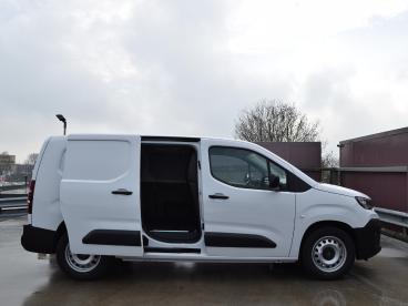 SPOTICAR Citroën E-berlingo L2 50 Kwh | Tot 8 Jaar Garantie | Camera | Betimme Tweedehands - Bedrijfswagen Elektrisch Wit - Alphen Aan Den Rijn - 1200292783_4