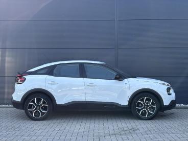 SPOTICAR Citroën C4 E-c4 Ev 50kwh 136pk Feel Pack 3 Fase Tweedehands - Hatchback Elektrisch Wit - Nijmegen - 1200269854_2