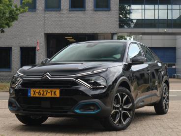 SPOTICAR Citroën C4 E-c4 Feel Pack 50 Kwh / Navigatie / Apple Carplay / Cli Tweedehands - Suv Elektrisch Zwart - Hilversum - 1200276018_1