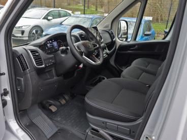 SPOTICAR Citroën Jumper 2.2 Bluehdi 140 Automaat L3h2 3.5t Zwaar | Parkeer Tweedehands - Bedrijfswagen Diesel Grijs - Ritthem - 1200267531_3